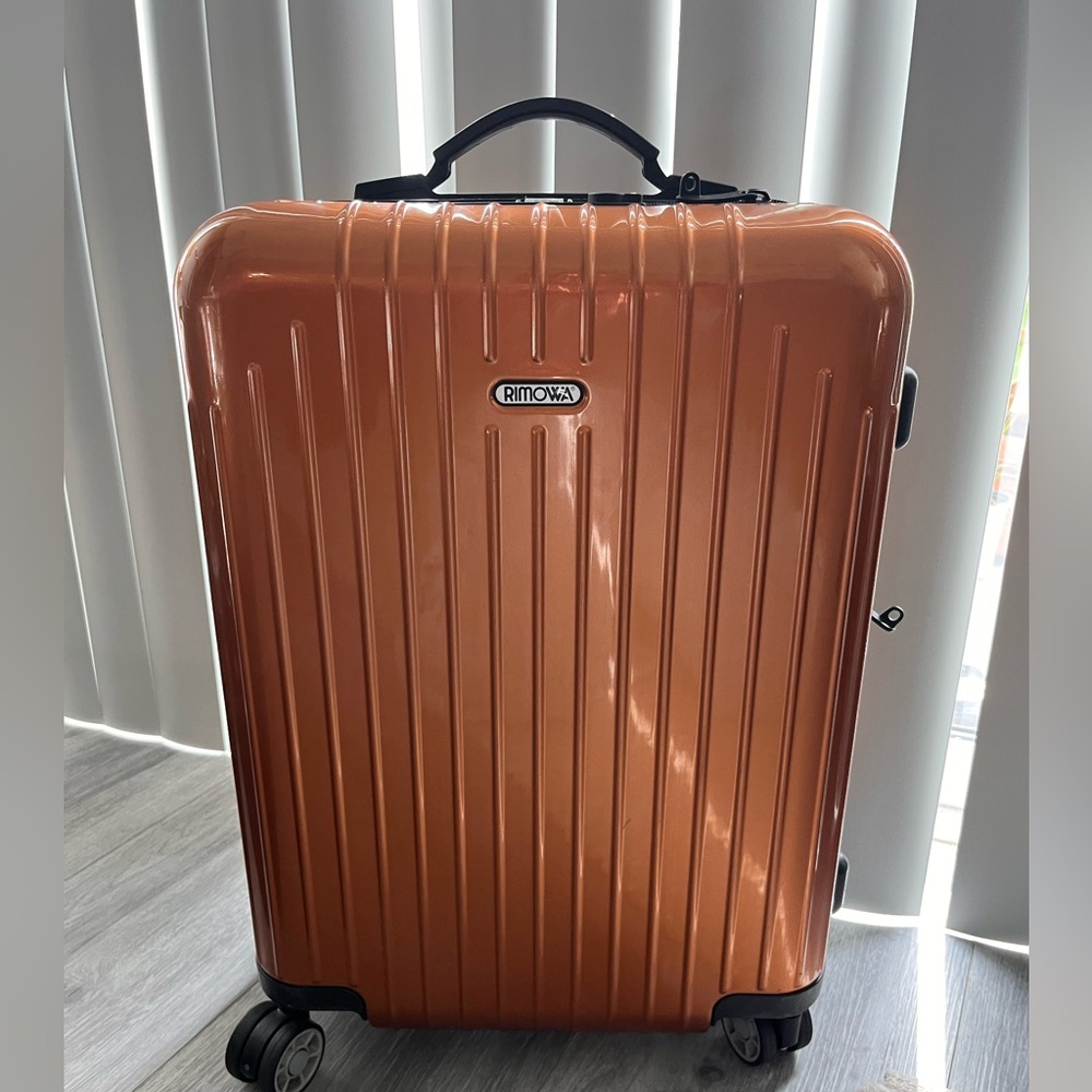 Rimowa Salsa Air 22” roller luggage